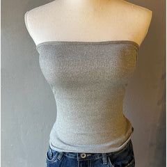 Top in costina con coppe imbottite