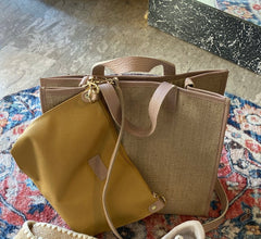 Shopper in paglia con rifiniture in pelle